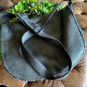 John Varvatos Soft Pebble Grain Leather Messenger Bag - Black